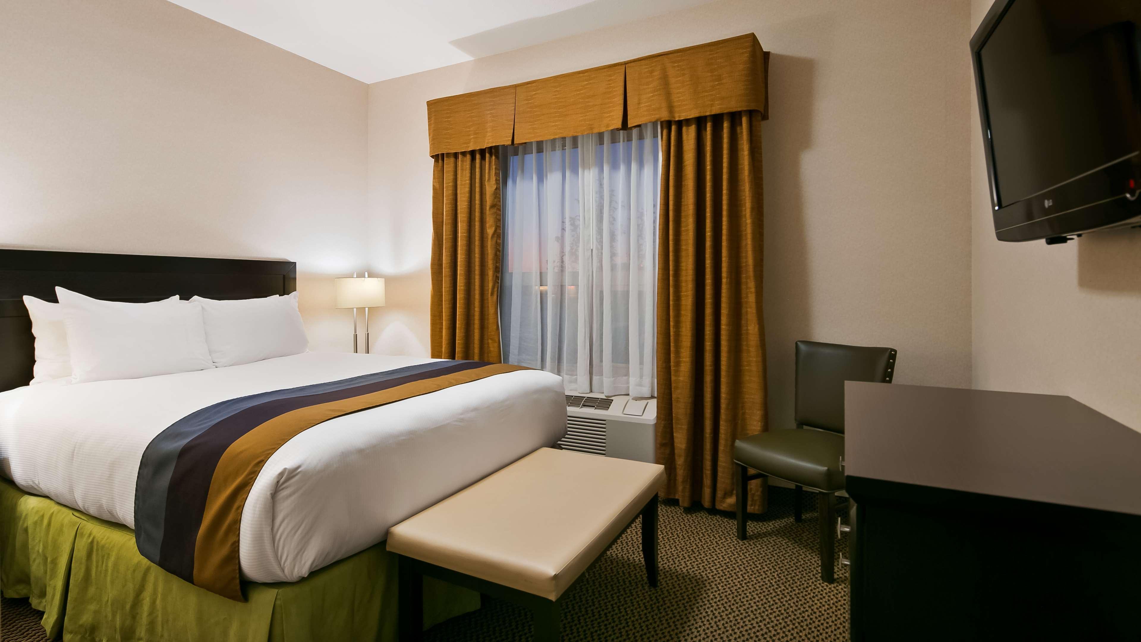 Best Western Wainwright Inn & Suites Εξωτερικό φωτογραφία