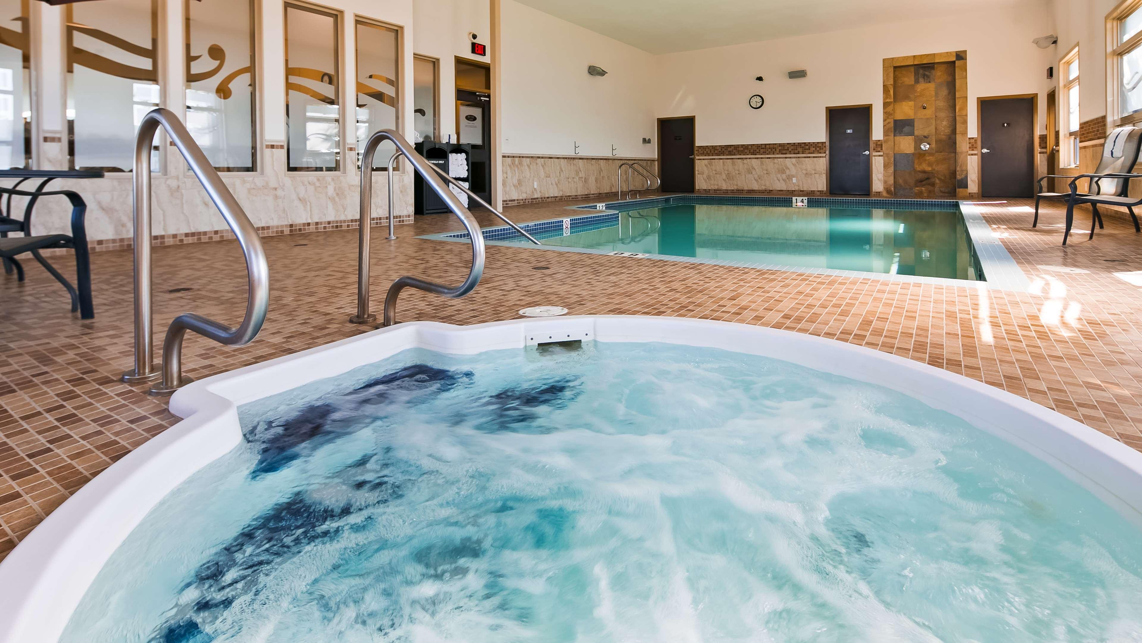 Best Western Wainwright Inn & Suites Εξωτερικό φωτογραφία
