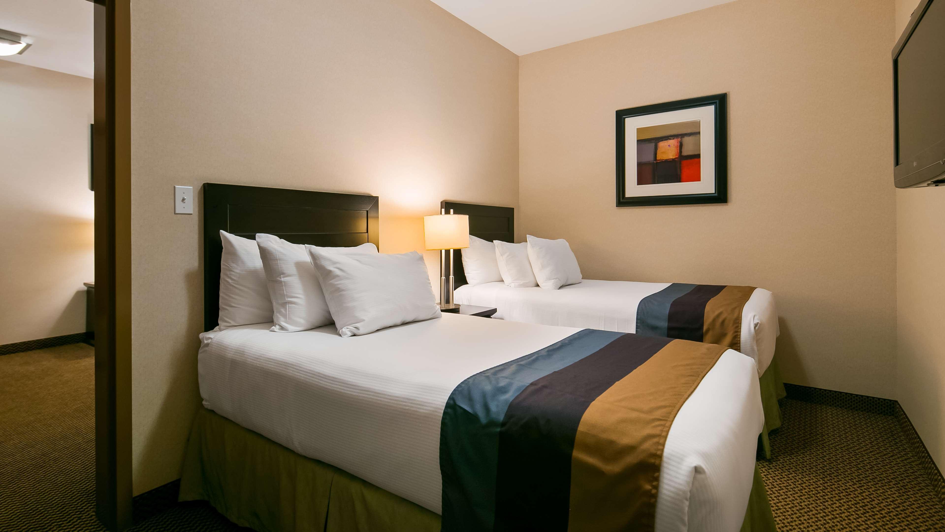 Best Western Wainwright Inn & Suites Εξωτερικό φωτογραφία