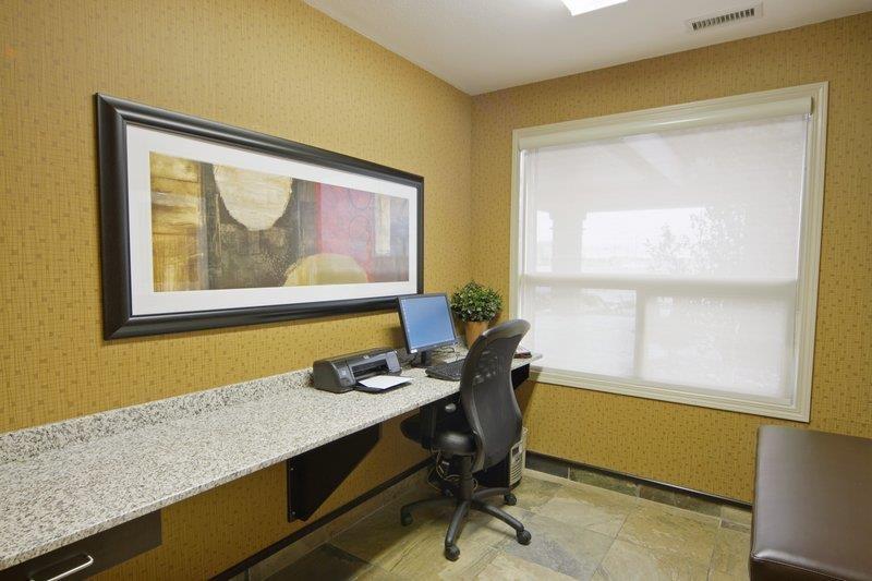 Best Western Wainwright Inn & Suites Εξωτερικό φωτογραφία