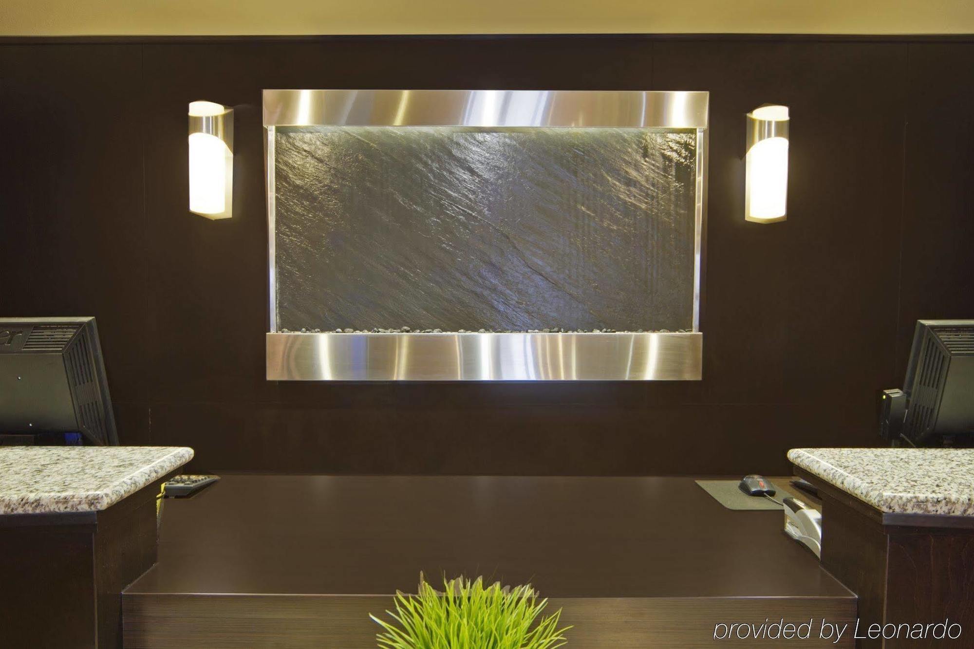 Best Western Wainwright Inn & Suites Εξωτερικό φωτογραφία