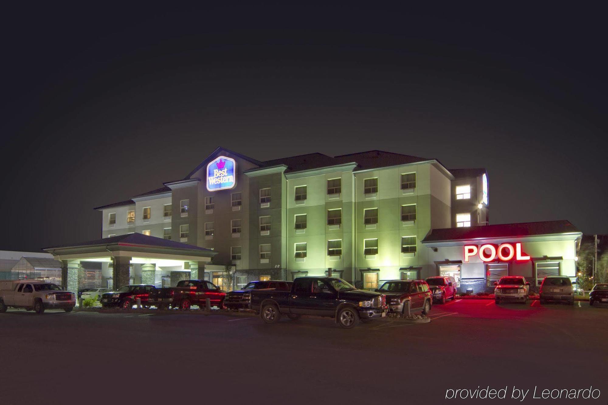 Best Western Wainwright Inn & Suites Εξωτερικό φωτογραφία