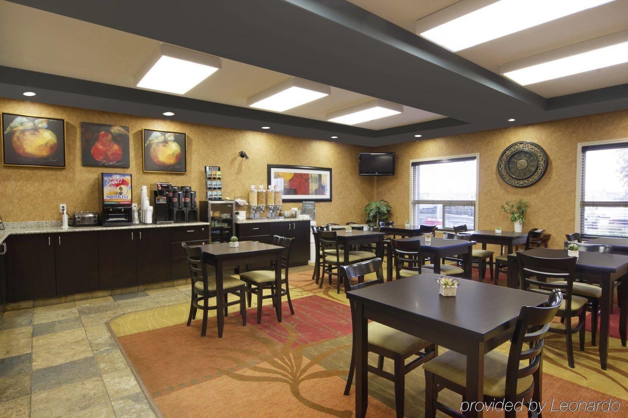 Best Western Wainwright Inn & Suites Εξωτερικό φωτογραφία