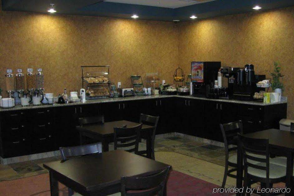 Best Western Wainwright Inn & Suites Εξωτερικό φωτογραφία