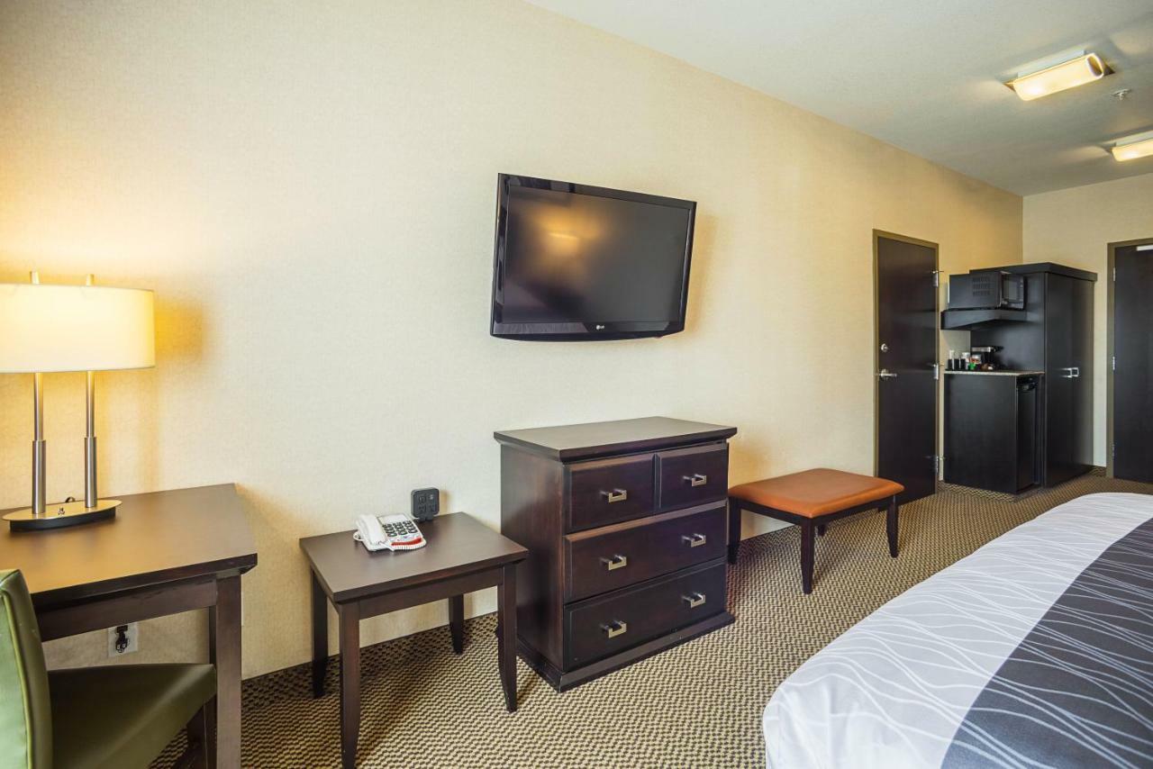 Best Western Wainwright Inn & Suites Εξωτερικό φωτογραφία